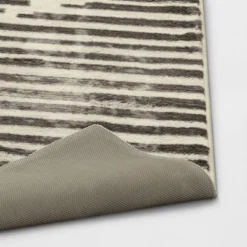 Kirk X Modern Striped Rug Black/White - Project 62™ -Project 62 GUEST 26810e14 88b5 4f25 936c dd544fecb12b