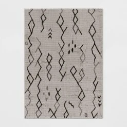 Grace Sketch Diamond Indoor/Outdoor Rug - Black/White - Project 62™ -Project 62 GUEST 4cd4b6e5 f579 47c9 a6e9 786e30f7d3be