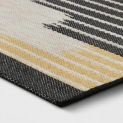 5' X 7' Outdoor Rug Modern Tapestry - Project 62™